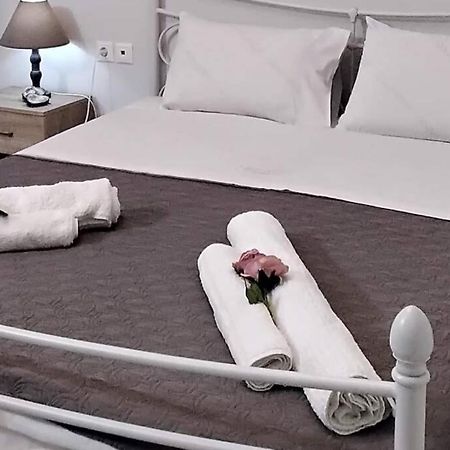 Thea Family Apartments 3 Geni  Екстер'єр фото