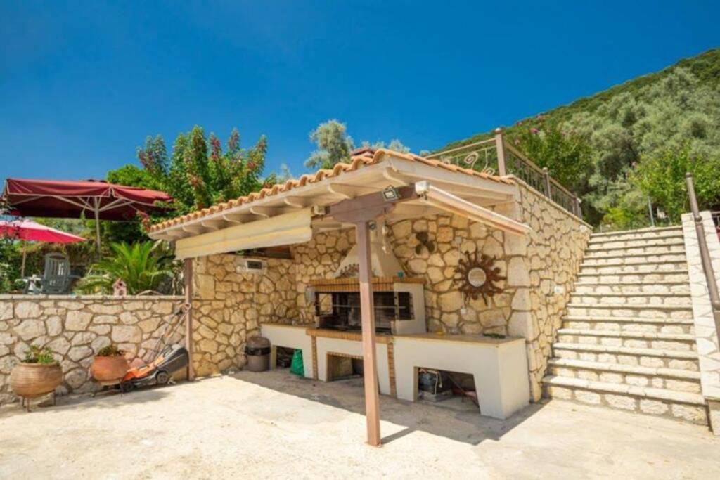 Thea Family Apartments 3 Geni  Екстер'єр фото